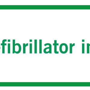 Aufkleber Defibrillator im Gebäude Innenklebend
